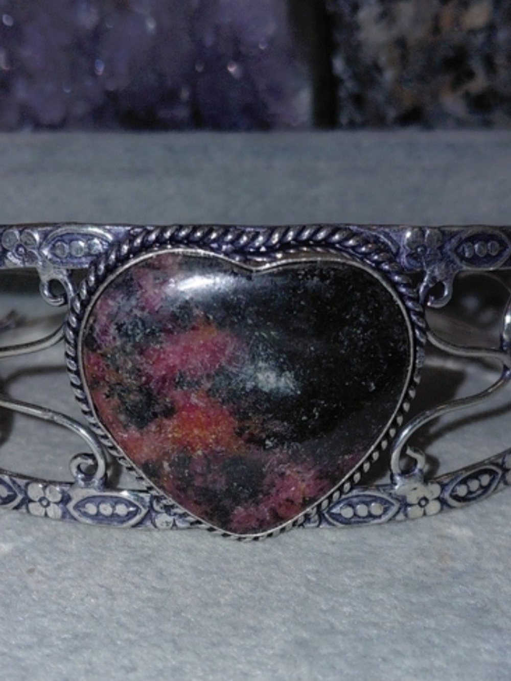 Vintage Heart Cuff Bracelet with Black and Pink Stone